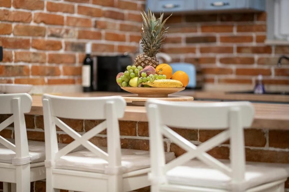 Villa | Dining