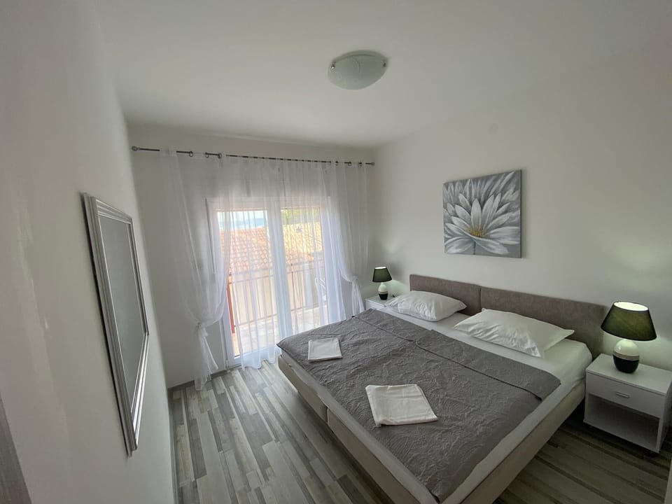 Apartment (A1) | Iron/ironing board, free WiFi