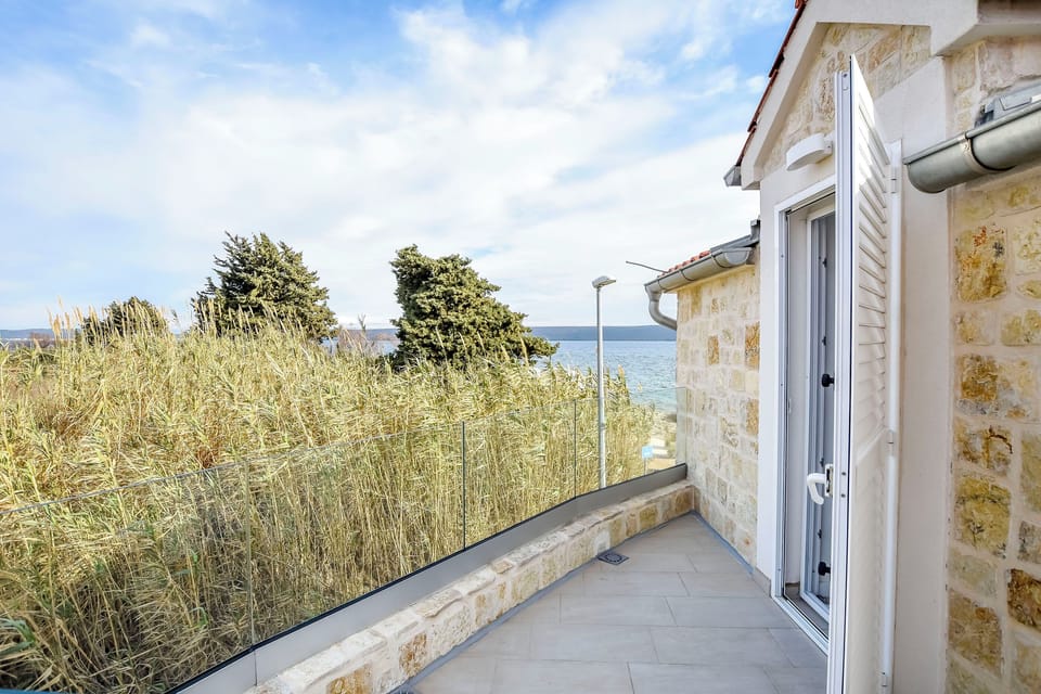House | Balcony