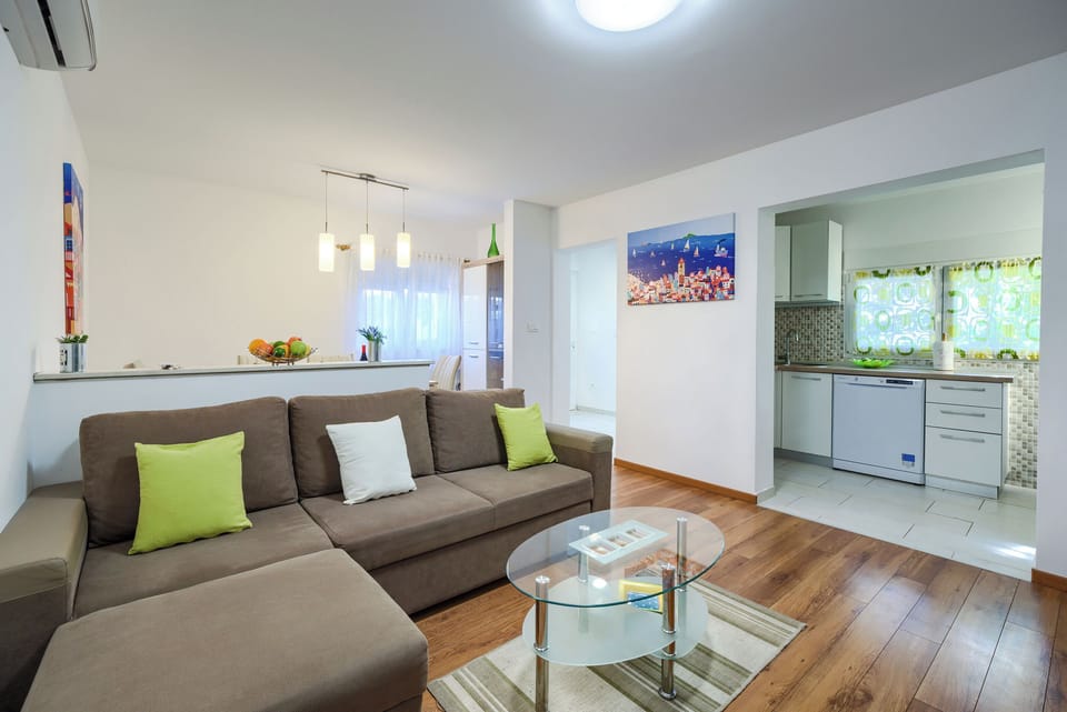 House | Living room