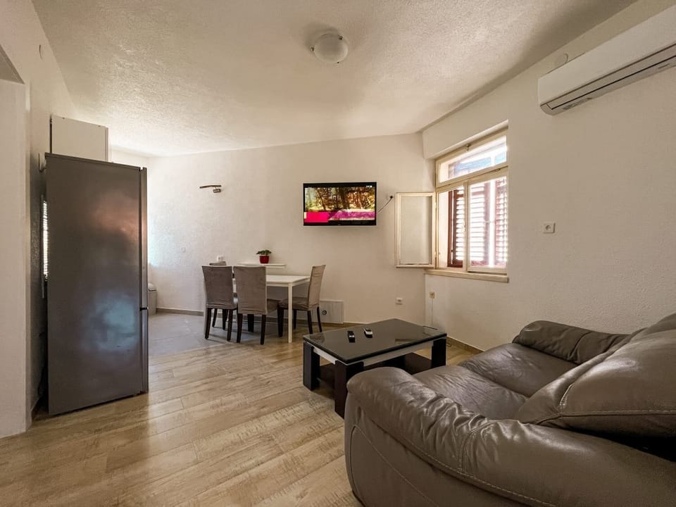 Apartment (A1) | Living room
