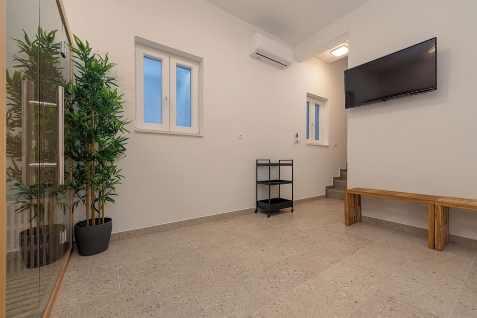 Villa | Interior