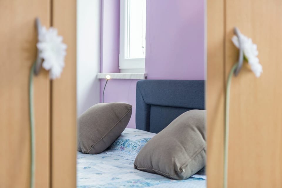 Villa | Iron/ironing board, cribs (free), WiFi (free)