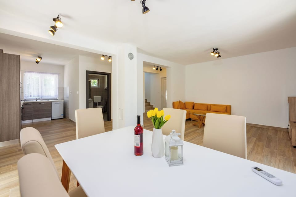 Villa | Interior