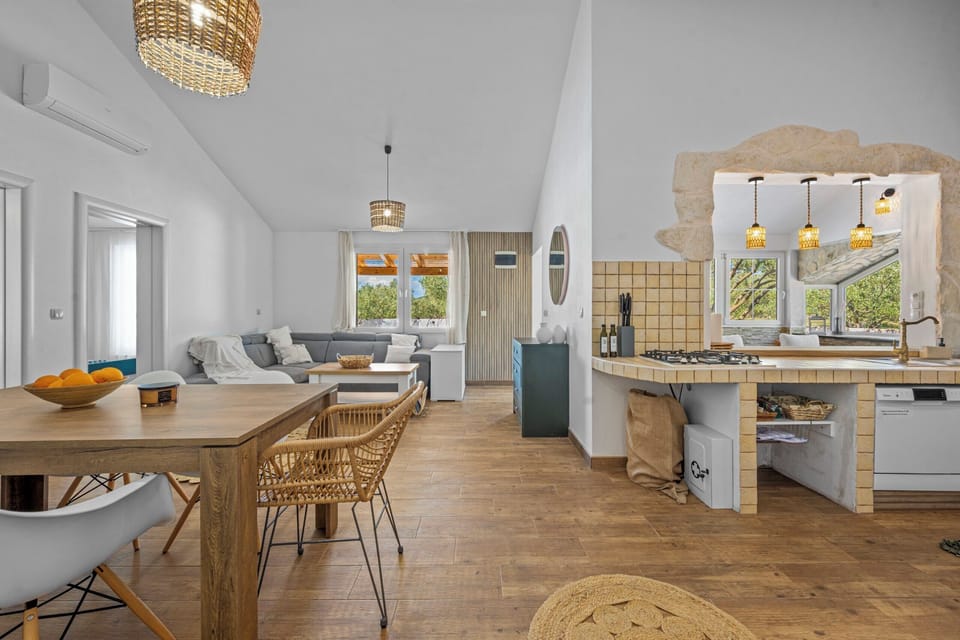 Villa | Dining