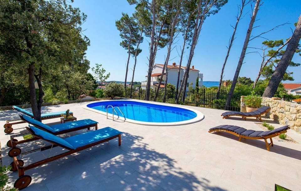 Outdoor pool, pool umbrellas
