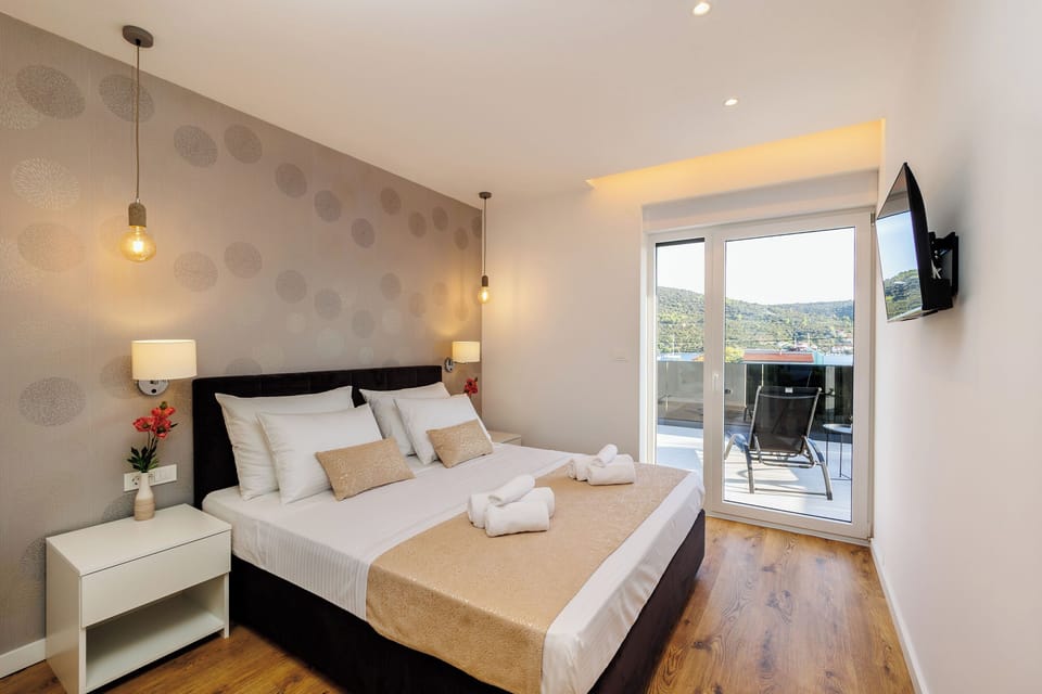 Villa | In-room safe, iron/ironing board, free WiFi