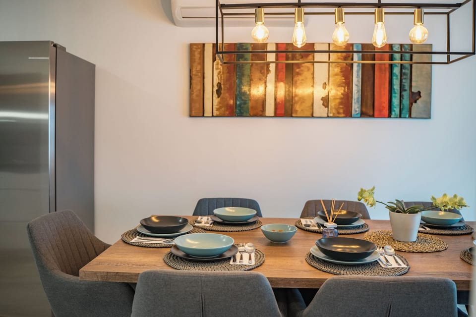 Villa | Dining