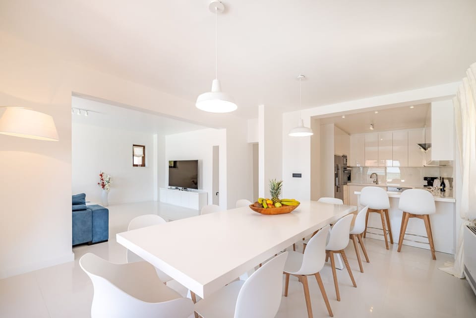 Villa | Dining