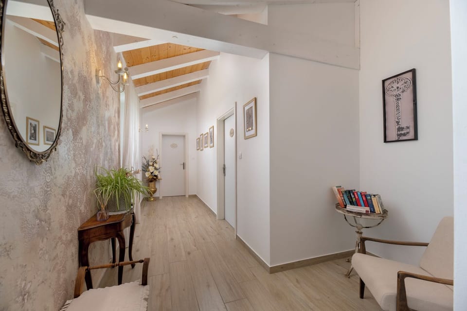 Villa | Interior