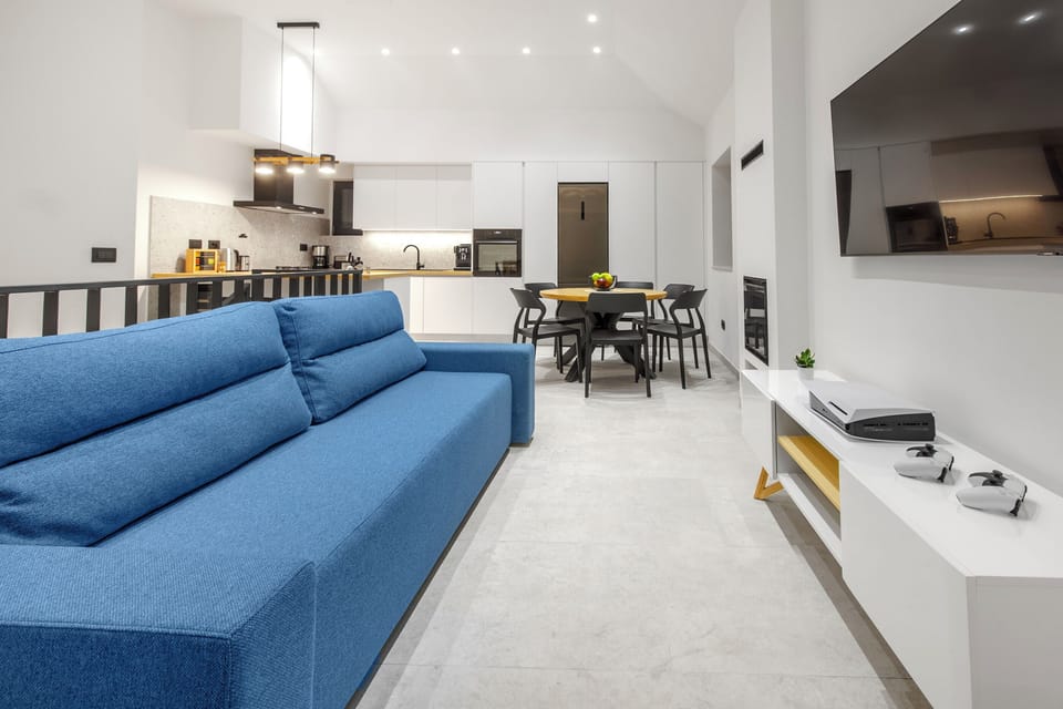 Villa | Dining