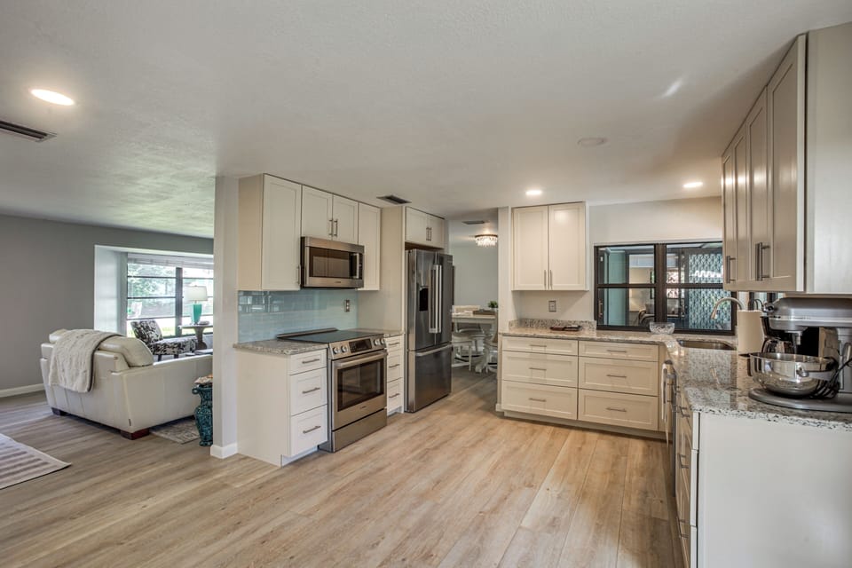 House (3 Bedrooms) | Interior