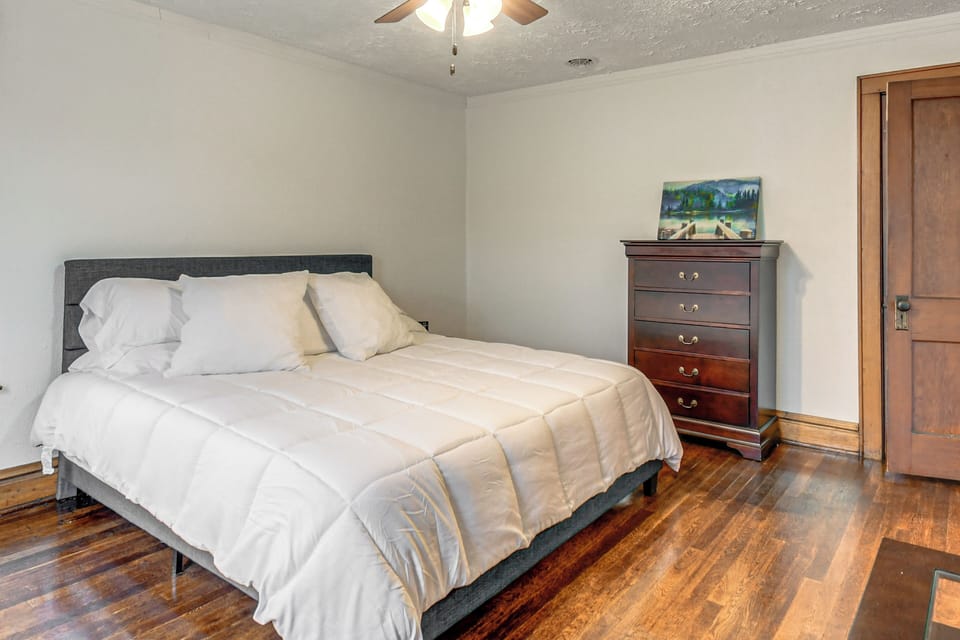 House (3 Bedrooms) | Interior