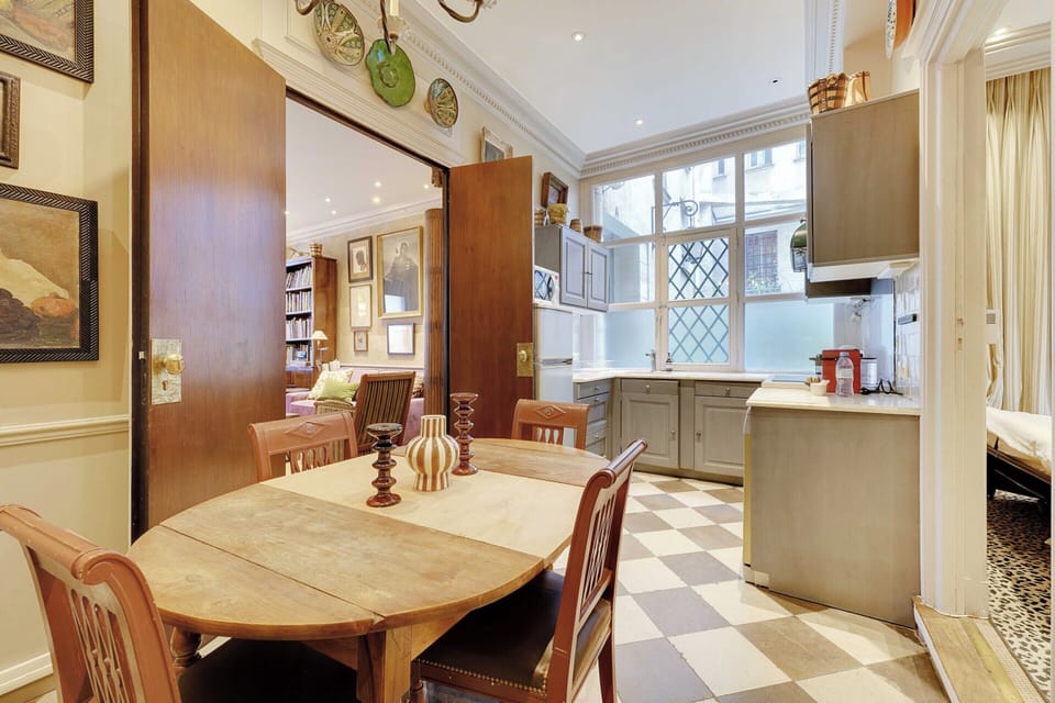 Apartment | Dining