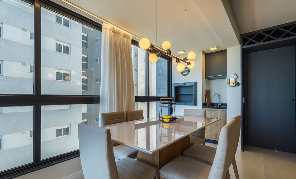 Apartment | Dining