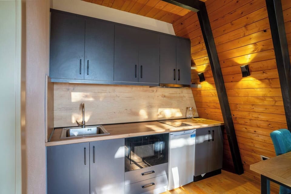 Fully-equipped kitchen
