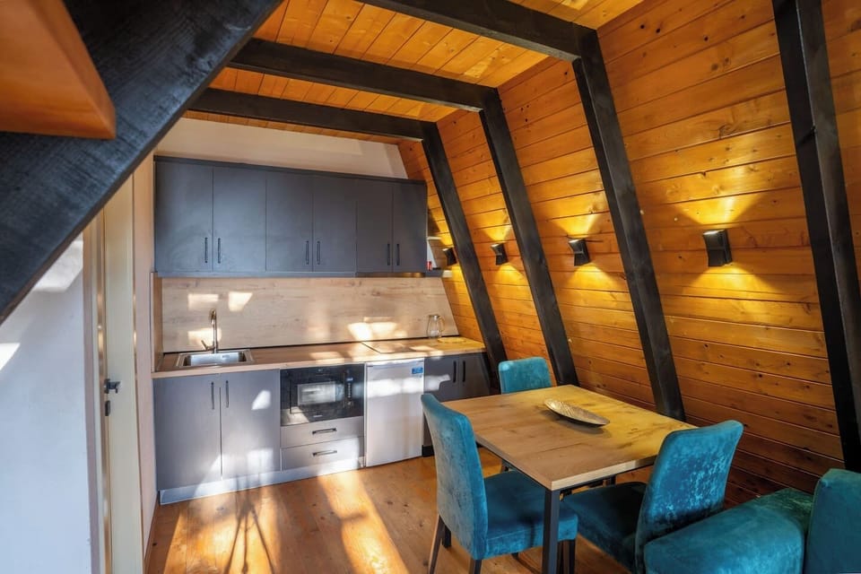 Fully-equipped kitchen and dining area
