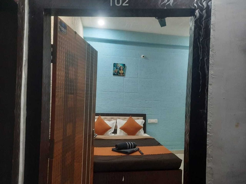 Comfort Double Room, 1 Queen Bed, Non Smoking | WiFi (free)