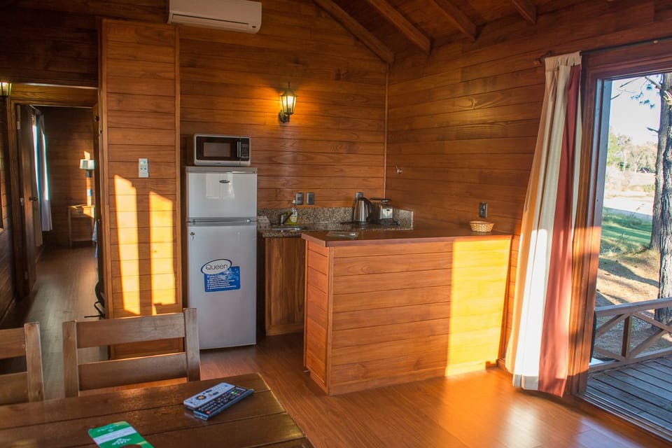 Bungalow, 1 Bedroom | Private kitchen