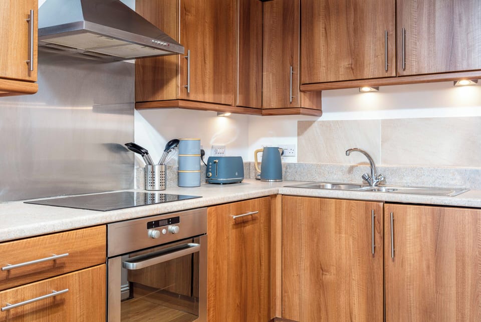 Classic Apartment | Private kitchen | Electric kettle