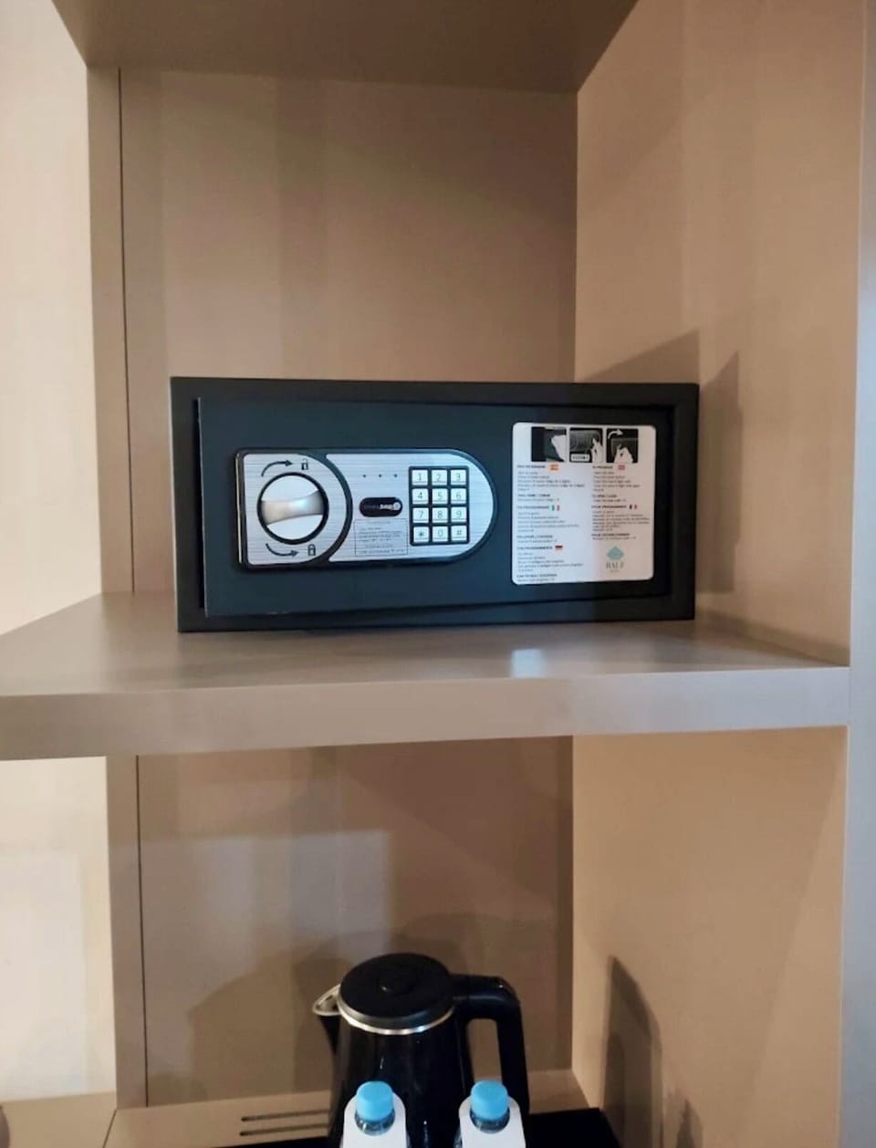 Standard Double or Twin Room | Safe