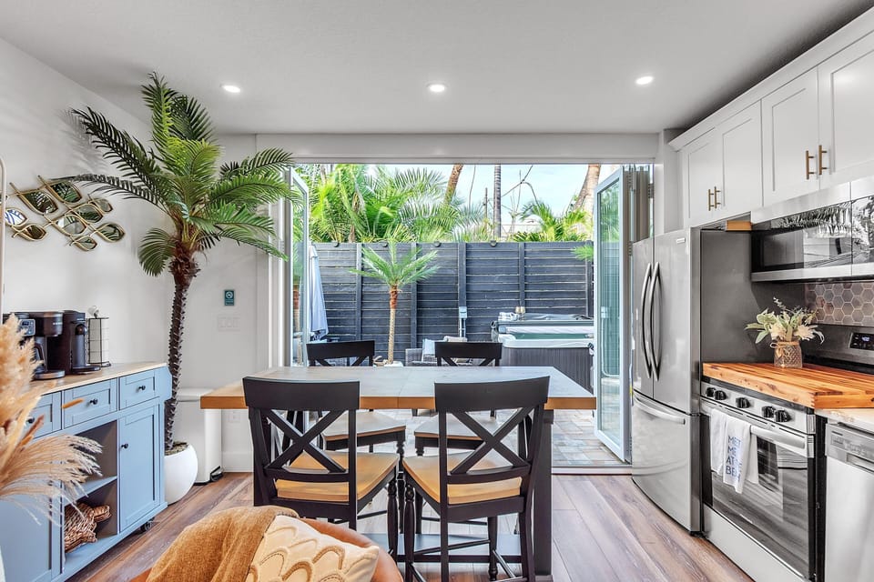 Condo, Multiple Beds (La Barra #101.5) | Private kitchen | Oven, toaster