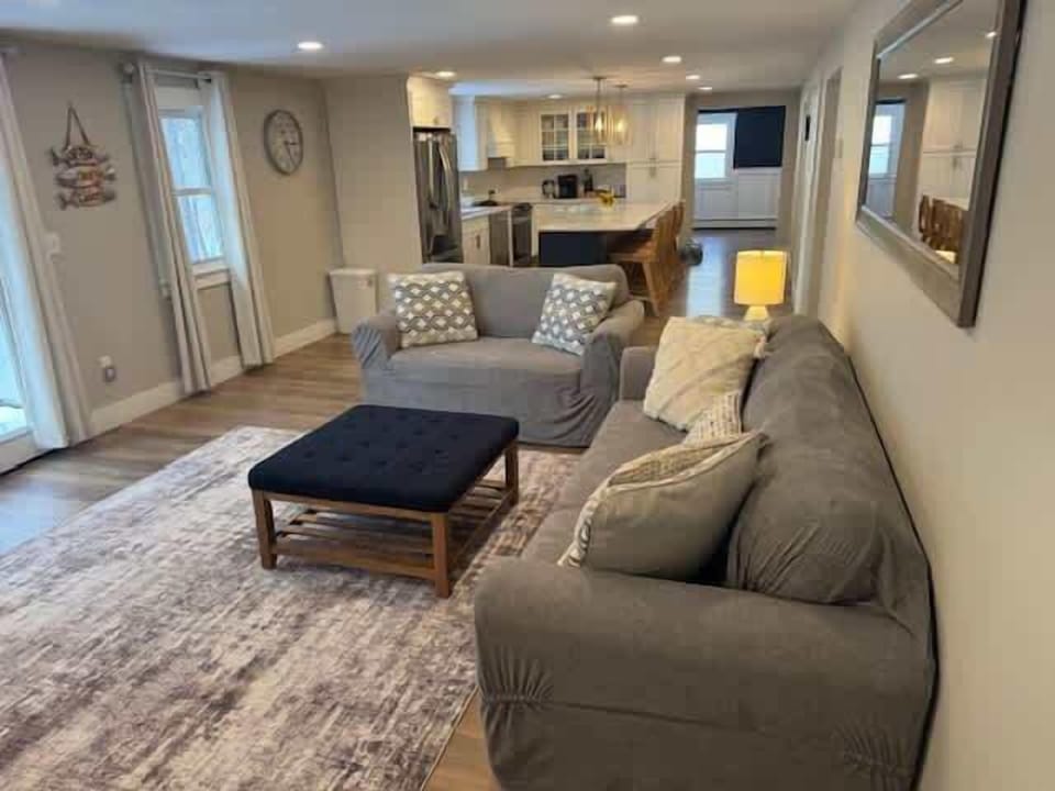 Main Floor Open Concept Family Room/Kitchen