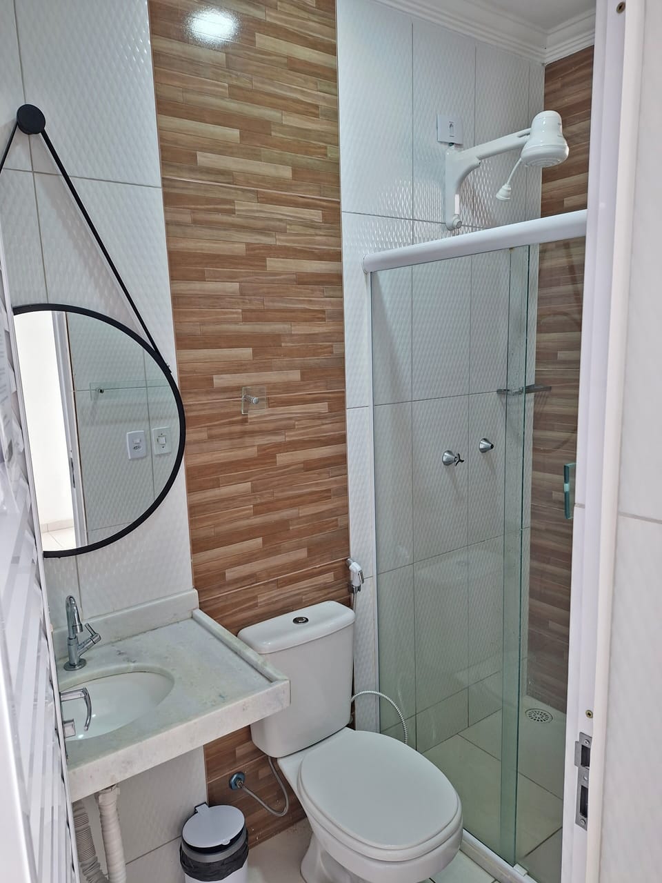 Classic Double Room | Bathroom | Shower, hair dryer, towels, soap