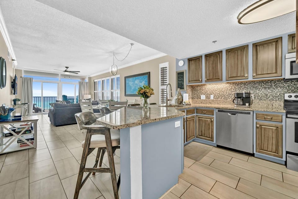 Jade East 350 is 1600+ square feet with an open, remodeled living space - Prepare Meals, Dine, and Lounge while you soak in those Views!