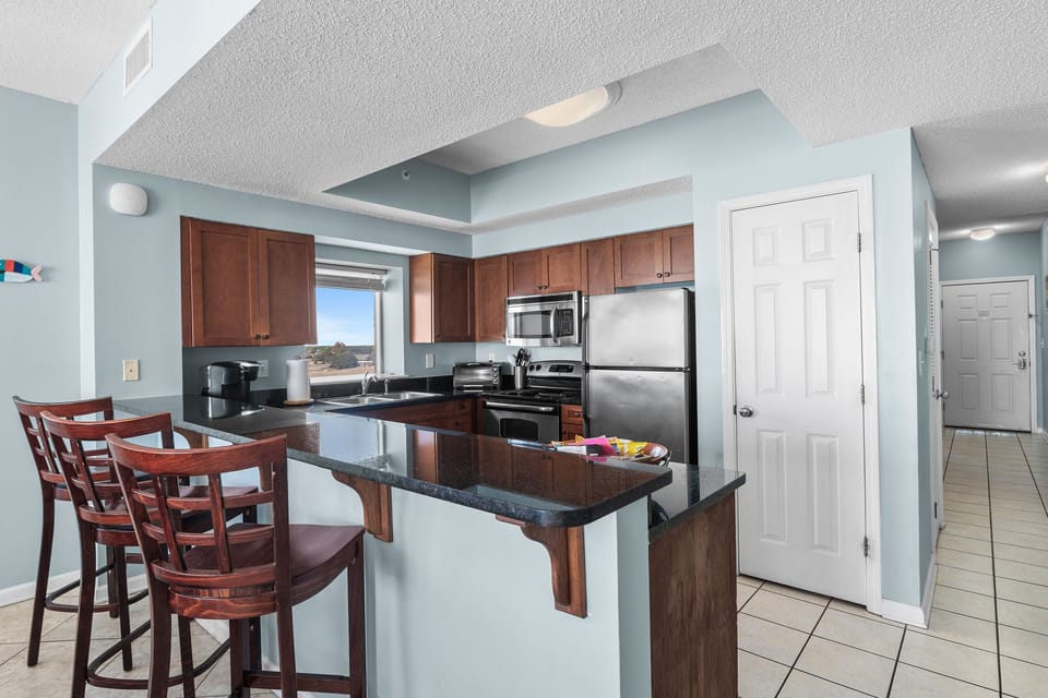 Updated kitchen with granite countertops, very well stocked!