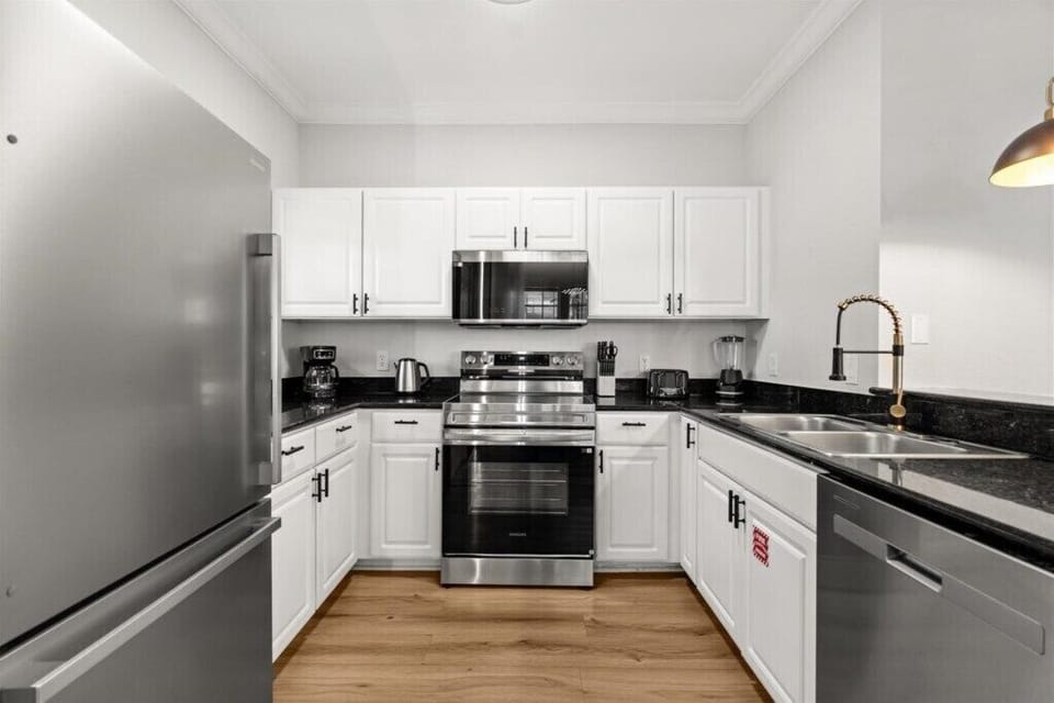 8-101LucayanHarbourCir(7)