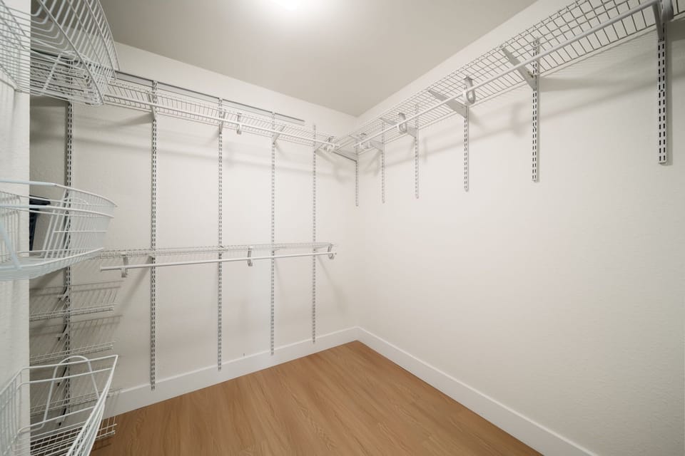 Master Bedroom walking Closet 