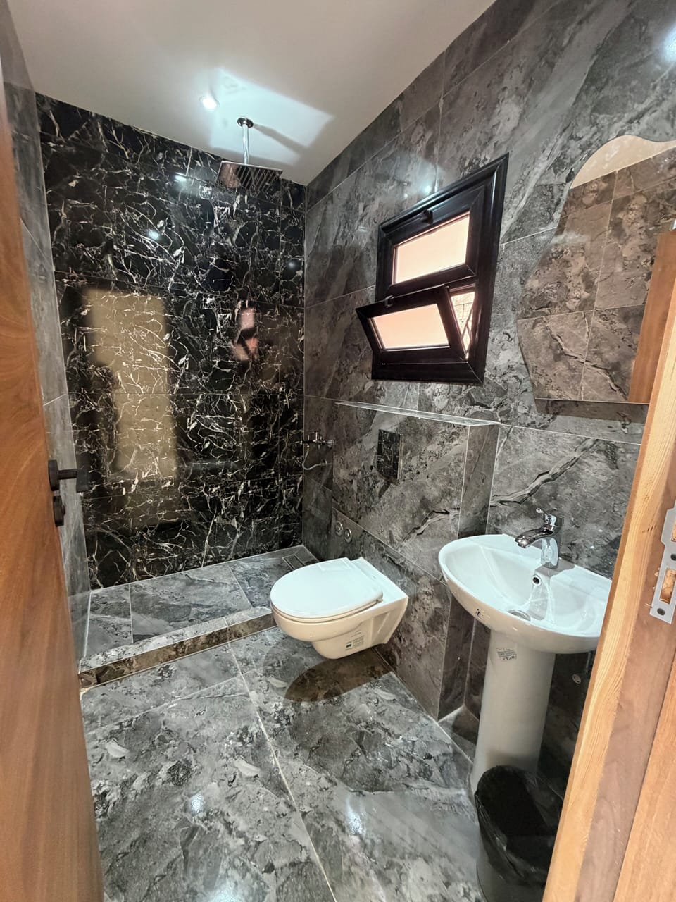 Towels, soap, shampoo, toilet paper