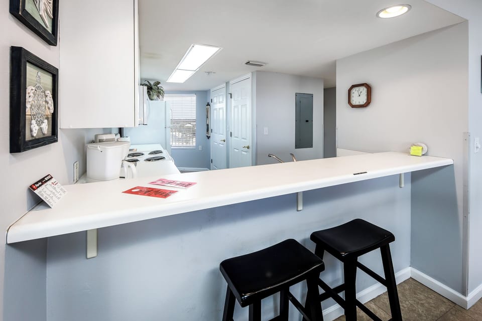 Condo (Seacrest 712 - Tidal Breeze) | Private kitchen | Cookware/dishes/utensils