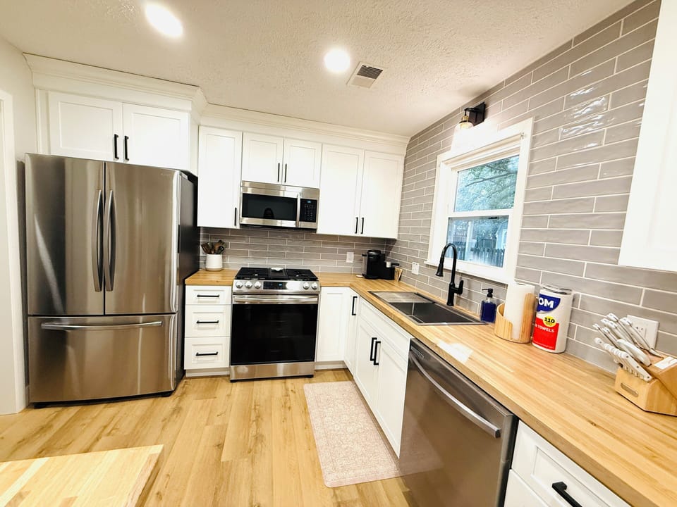 Fully stocked kitchen.