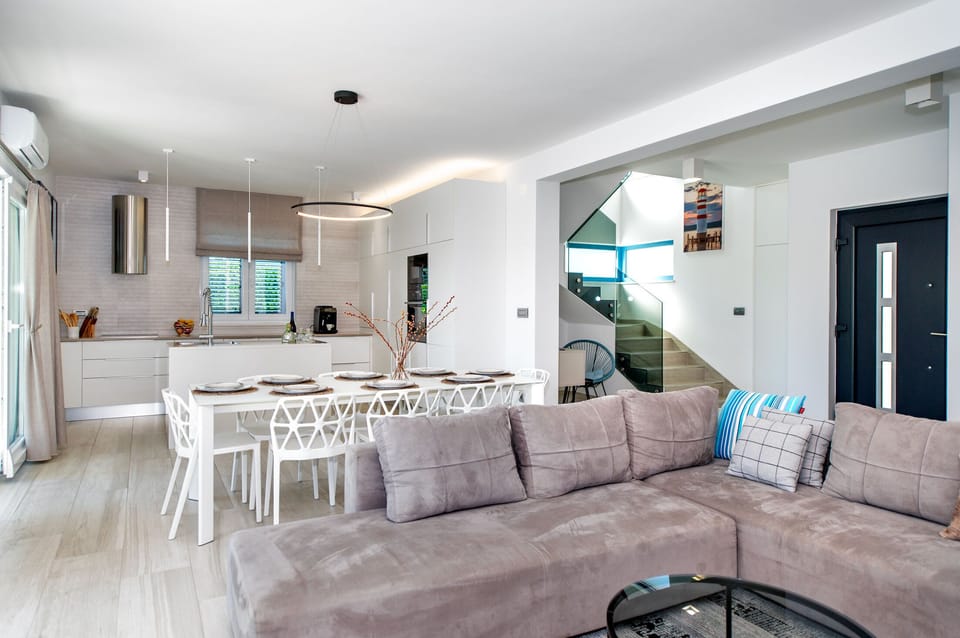 Villa | Living area | Fireplace