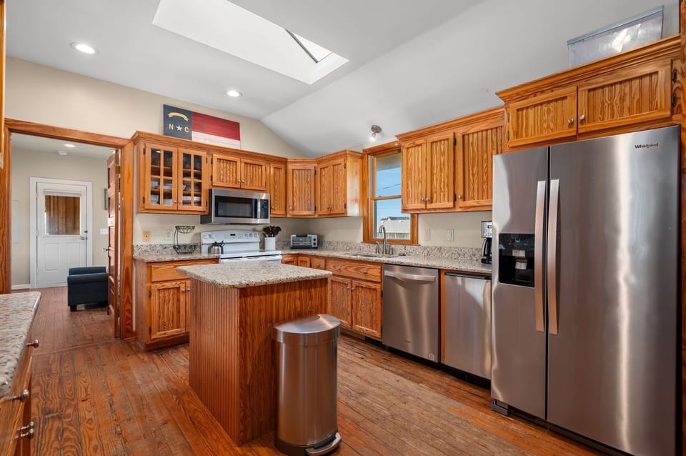 NH330: It's Beach Time | ML Kitchen Area