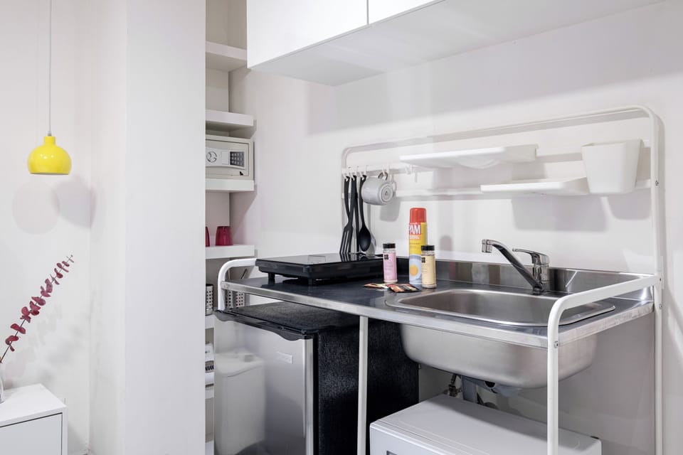 Deluxe Room | Private kitchen