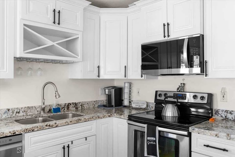 Kitchen with latest appliances