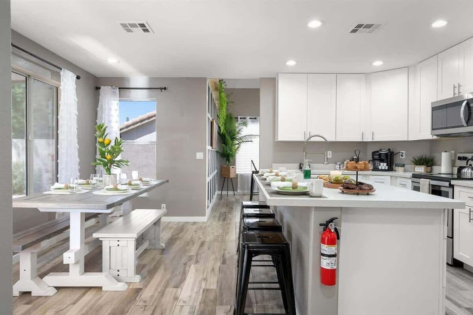 Kitchen/Dining