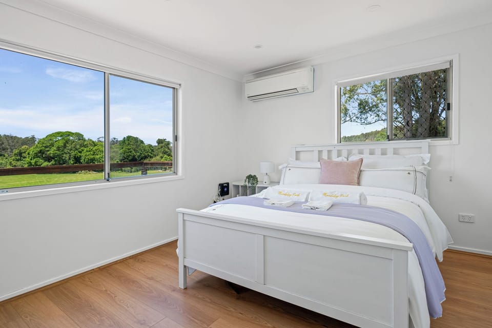 Cottage House
Room 4
