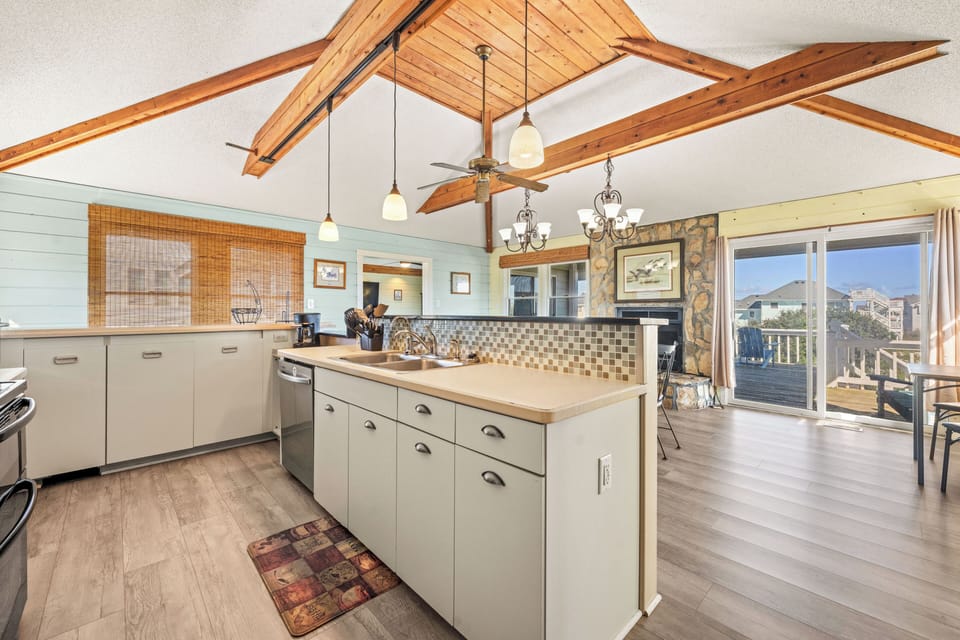 Kitchen Island - Top Level