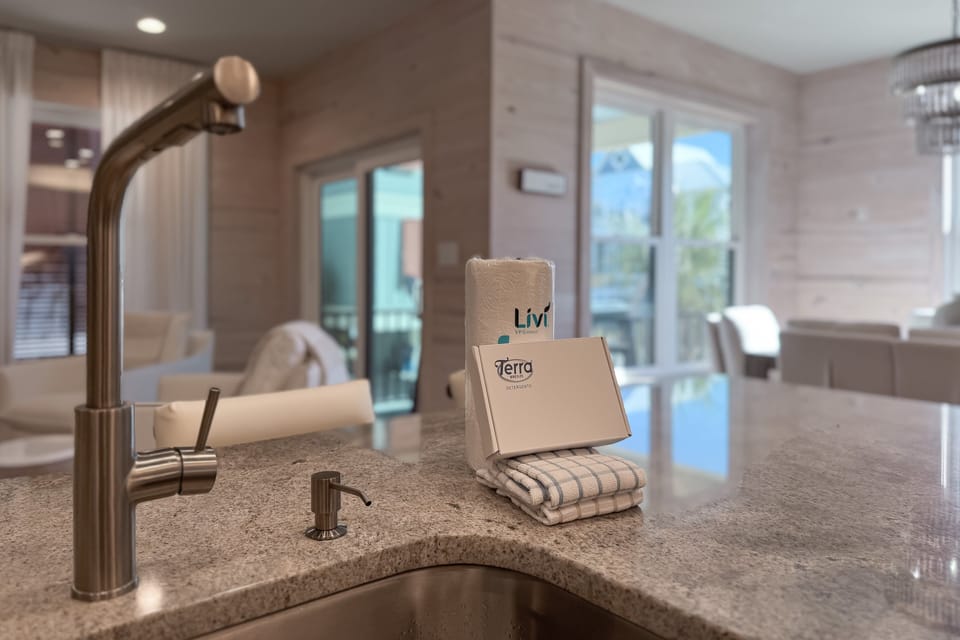 Kitchen amenities