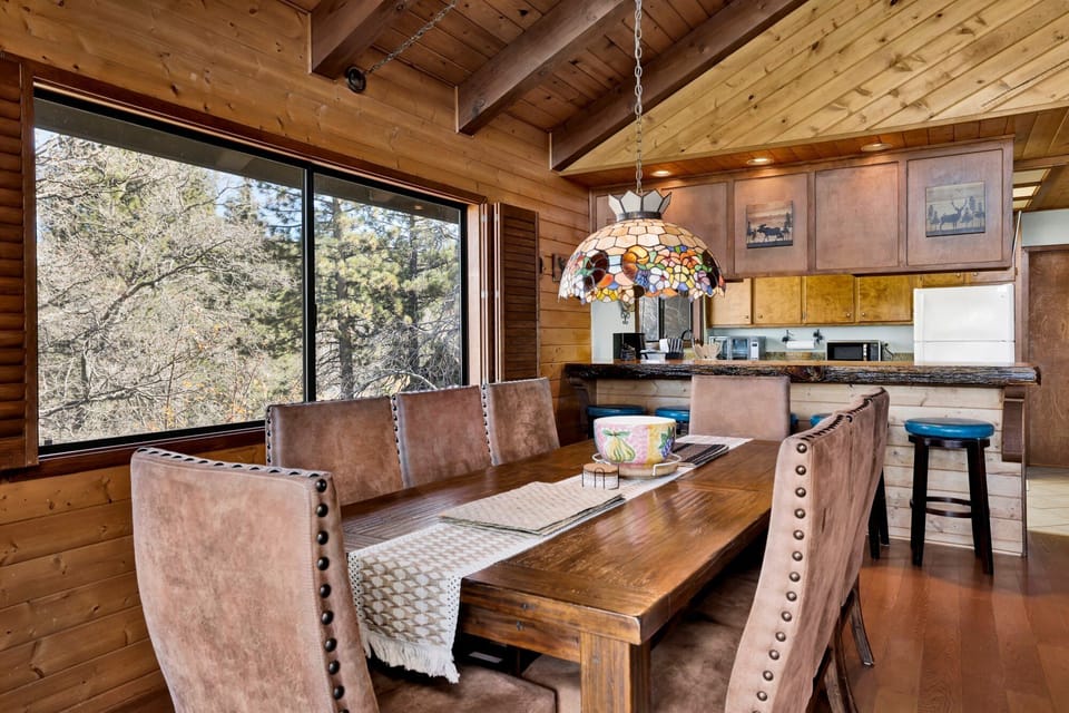 family style table for 8