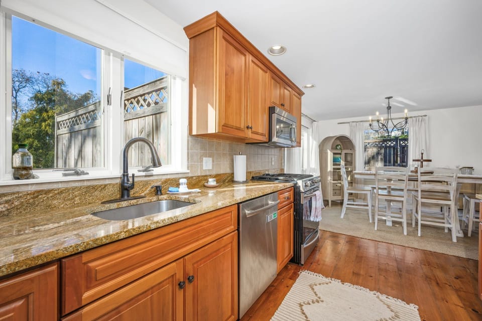 Fully equipped kitchen