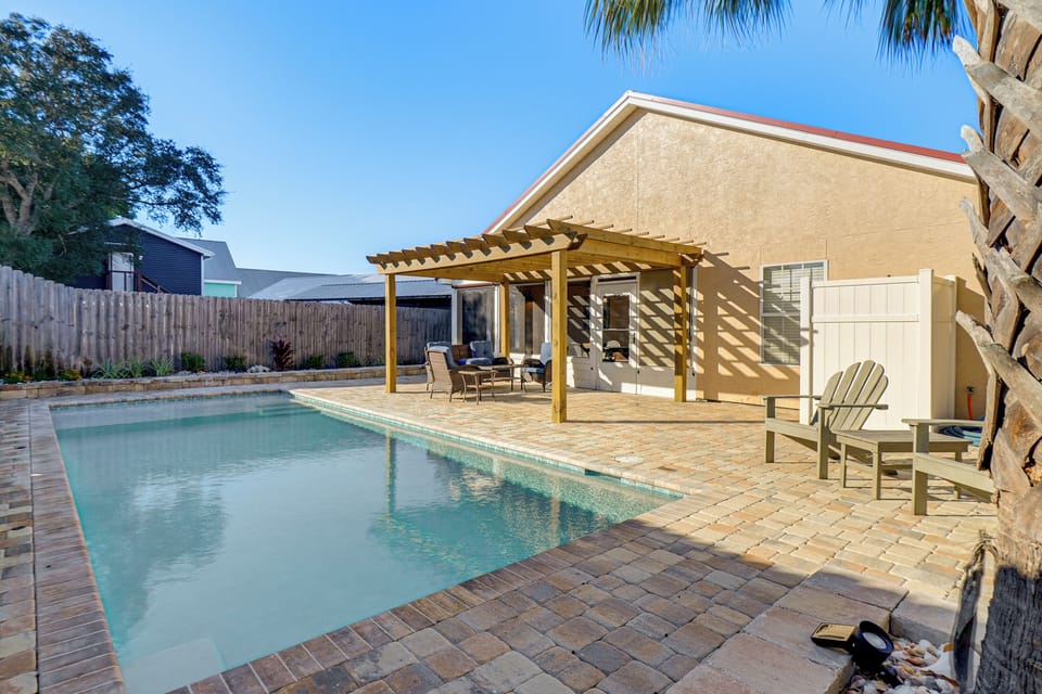 Panama City Beach Vacation Rental | 2BR | 2BA | 1,070 Sq Ft | 1 Step Required