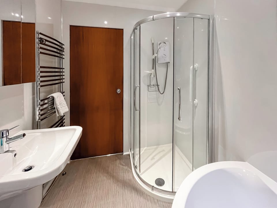 Bathroom | Creag Bheag, Appin