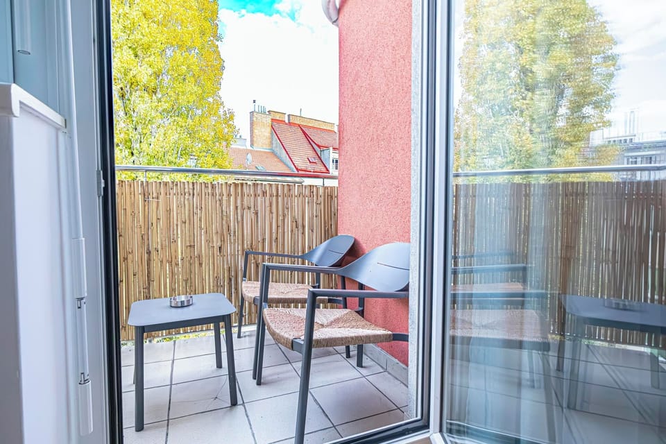 Basic Apartment | Balcony