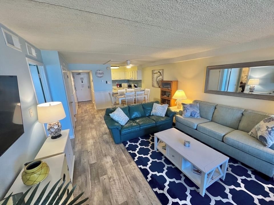 LIVING-AREA