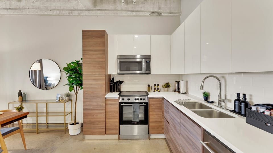 Fully Equipped Kitchen with Modern Finishes